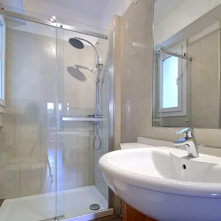 Peggy-guggenheim 아파트 *