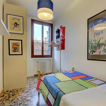 Peggy-guggenheim * البندقية