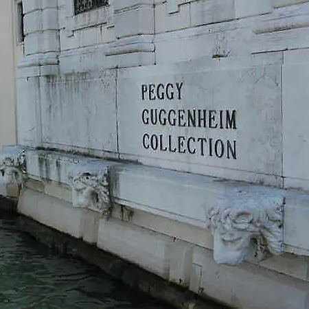 Peggy-guggenheim Apartment